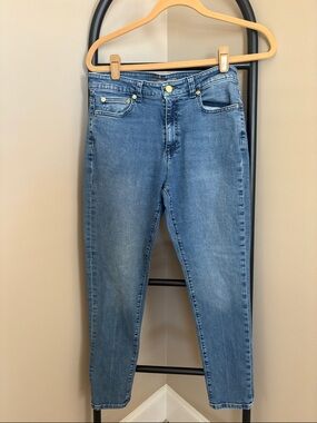 Michael Kors Slim  Jeans in Mid Blue stretch fabric size 8